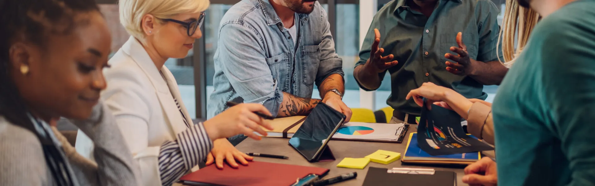 Imagem destaque do serviço regimento interno e atas de assembleia.